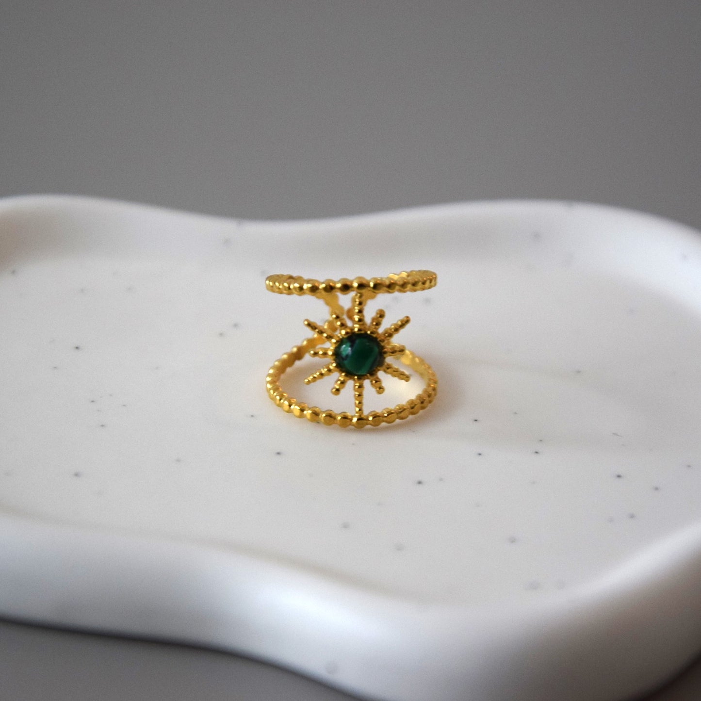 Bague étoile verte