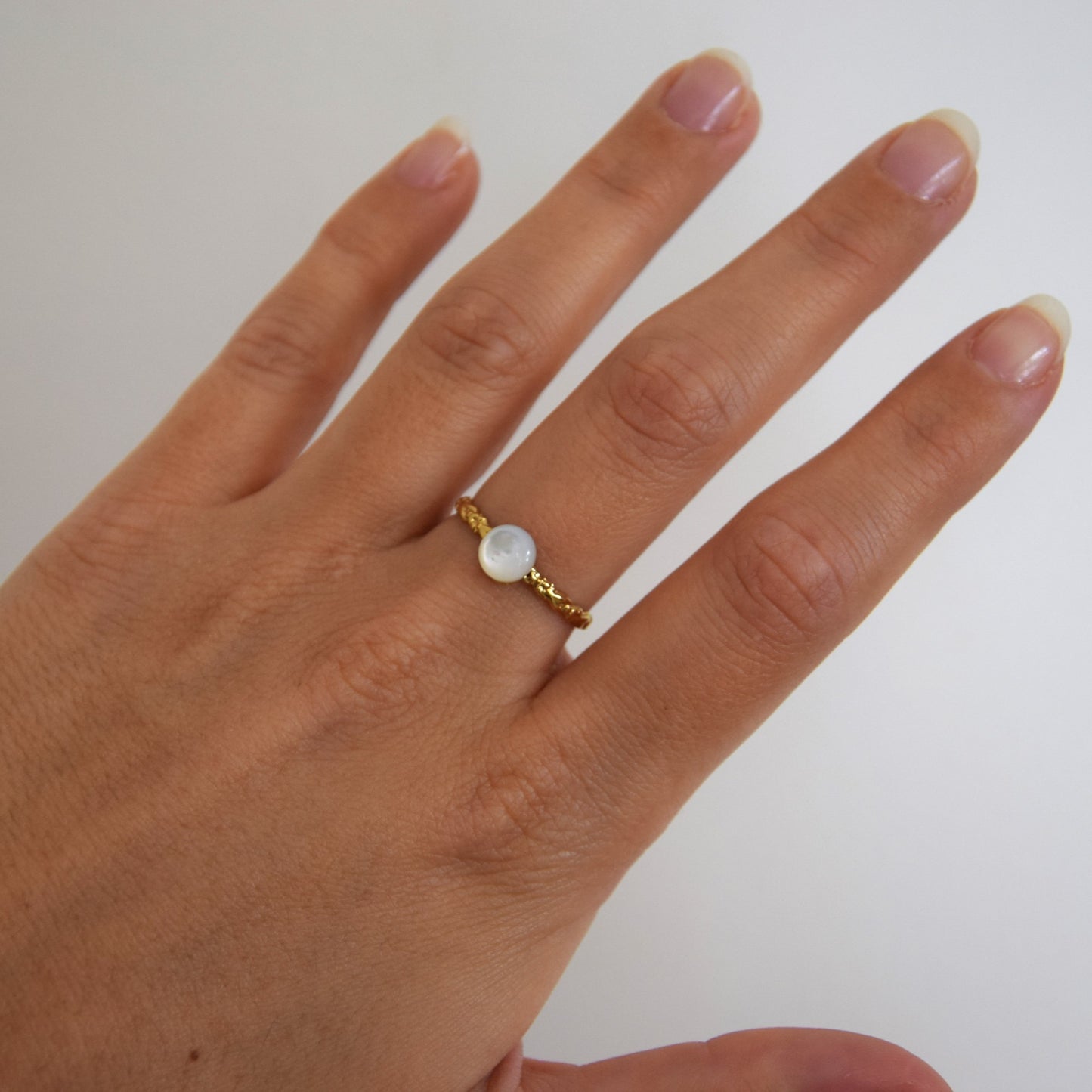 Bague pierre blanche