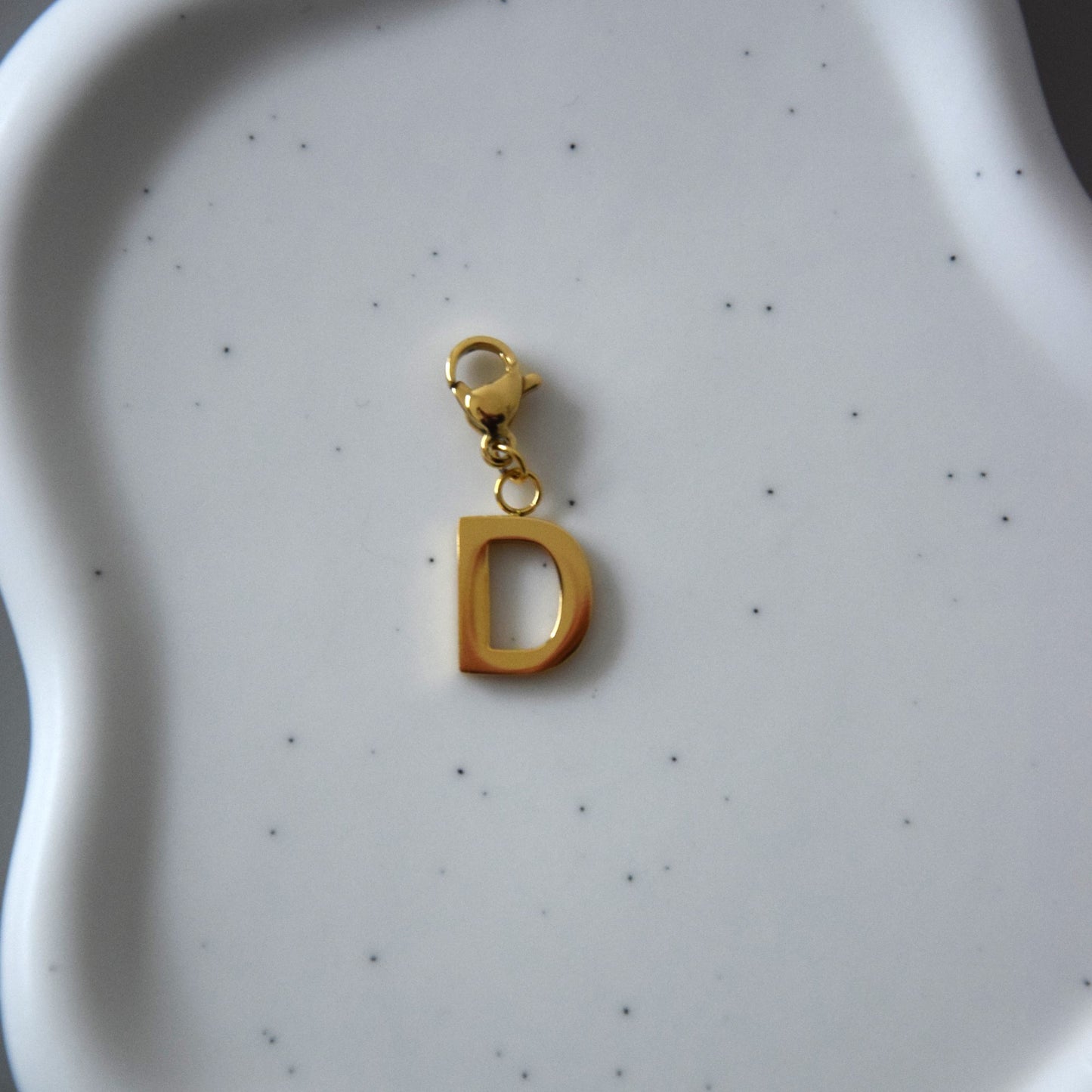 Charm lettre D
