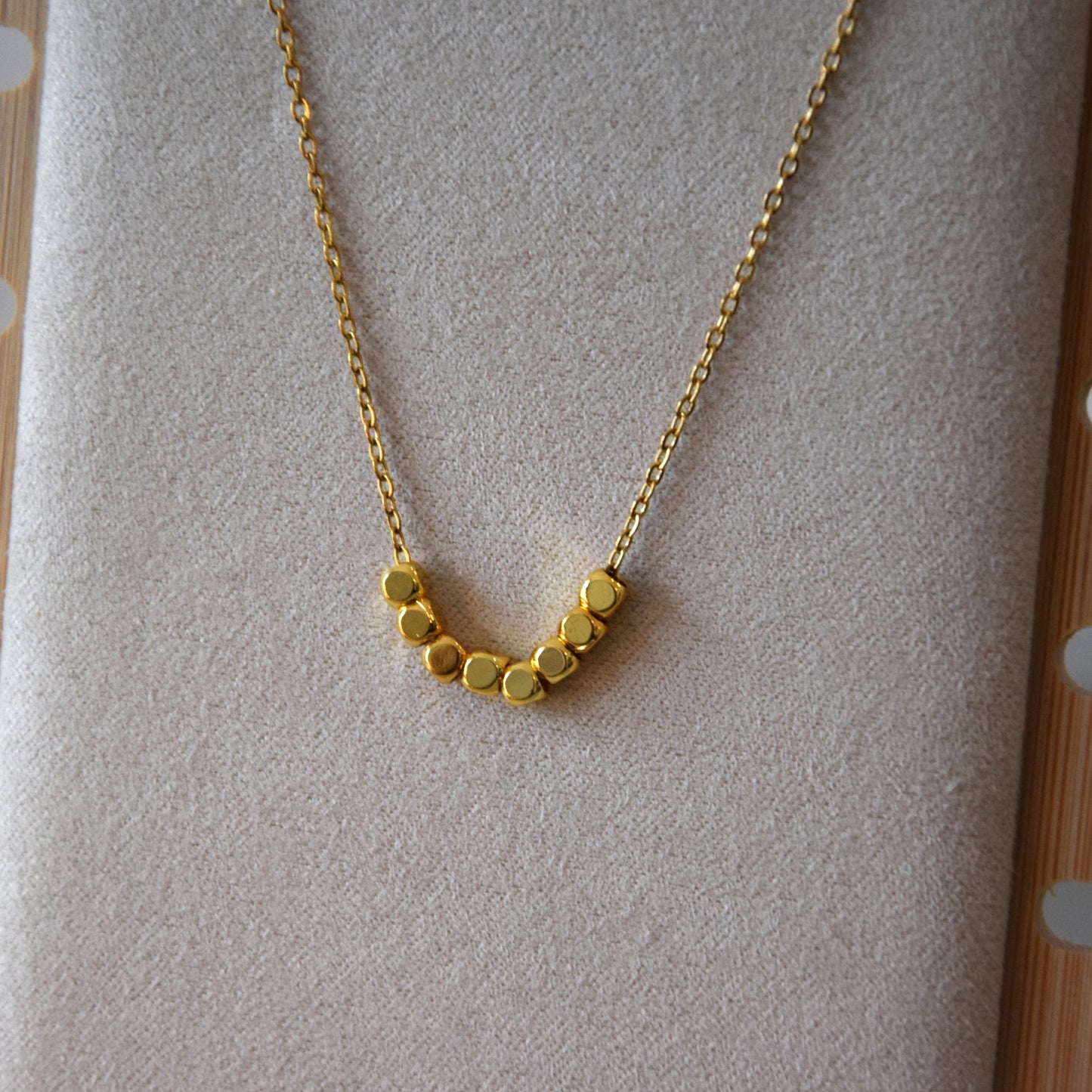 Collier pendentif carré