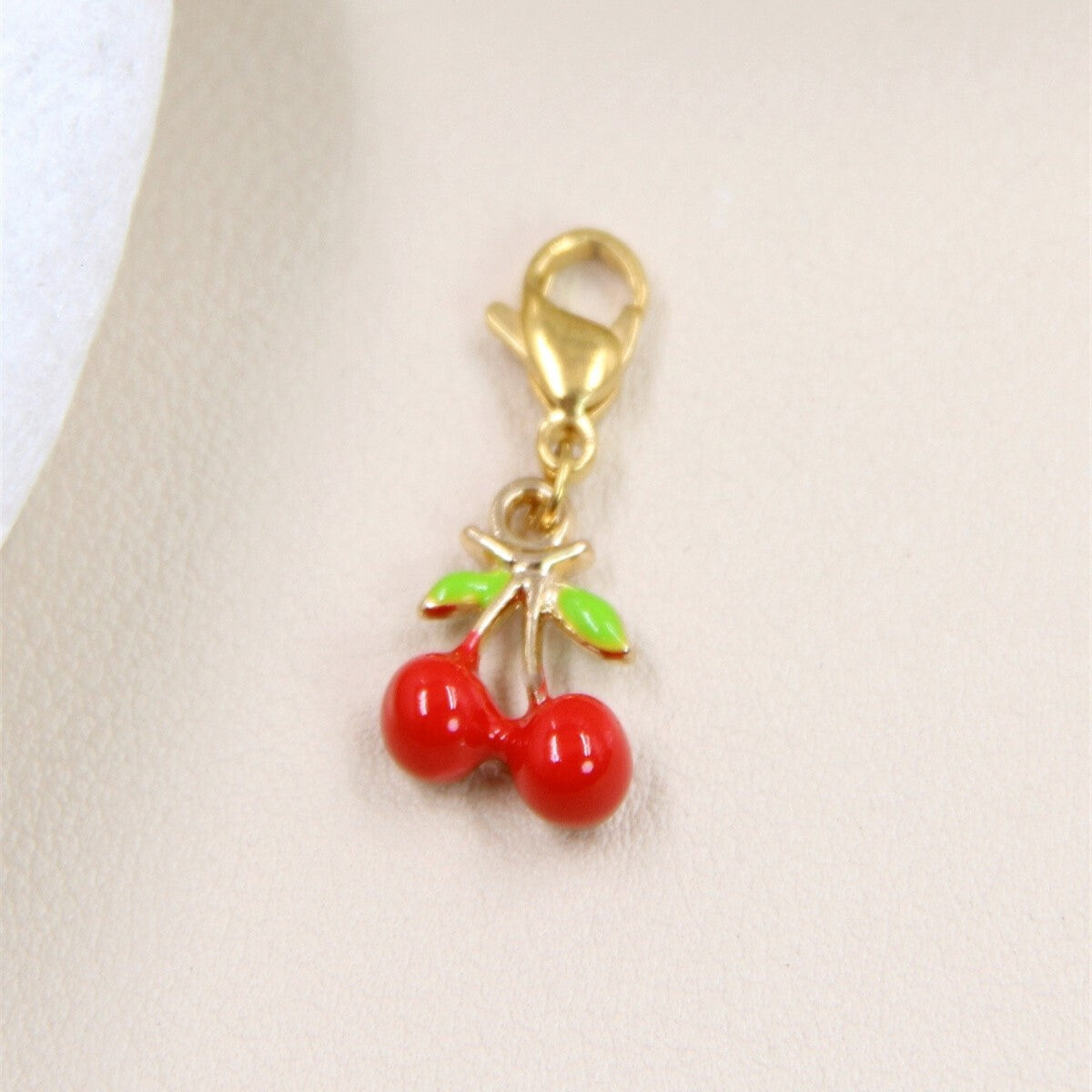 Charm cerise