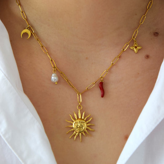 Collier pendentif soleil et piment