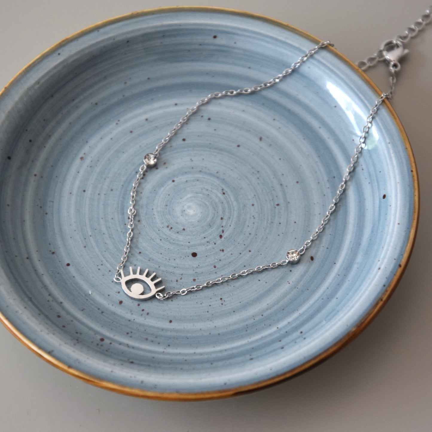 Chaine cheville œil