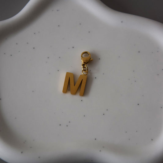 Charm lettre M