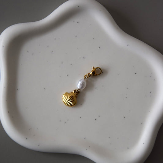 Charm coquillage perle
